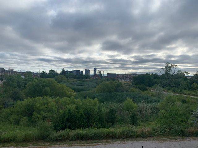 Oakville, ON L6M 5L3,50 Kaitting TRL #206