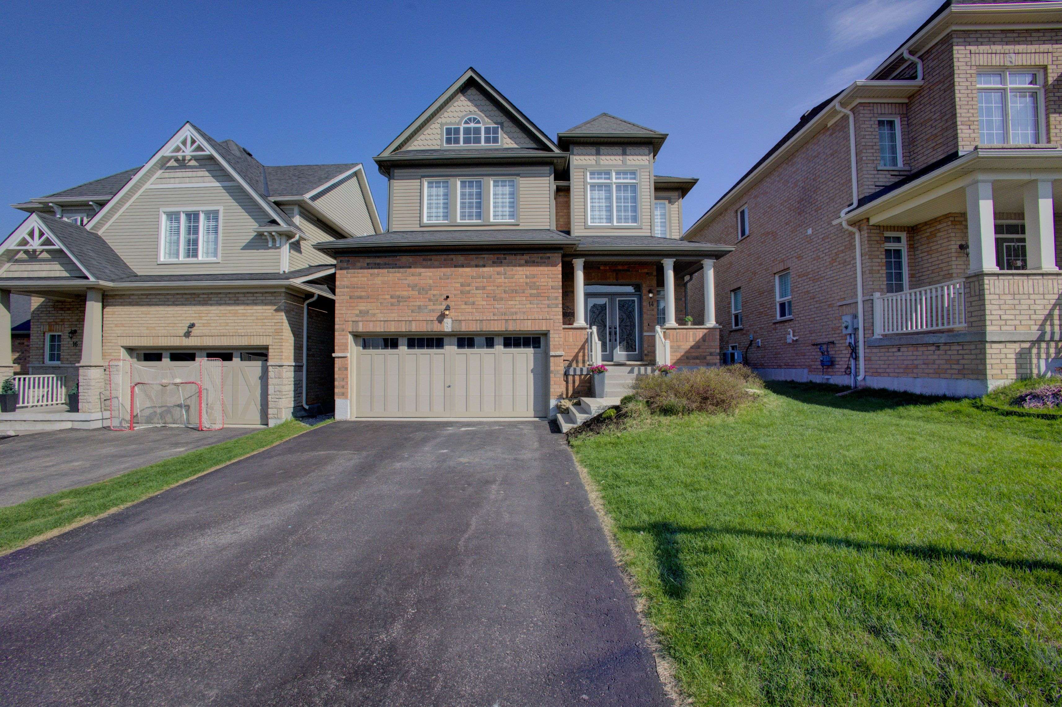 14 Paula CT, Orangeville, ON L9W 5V1