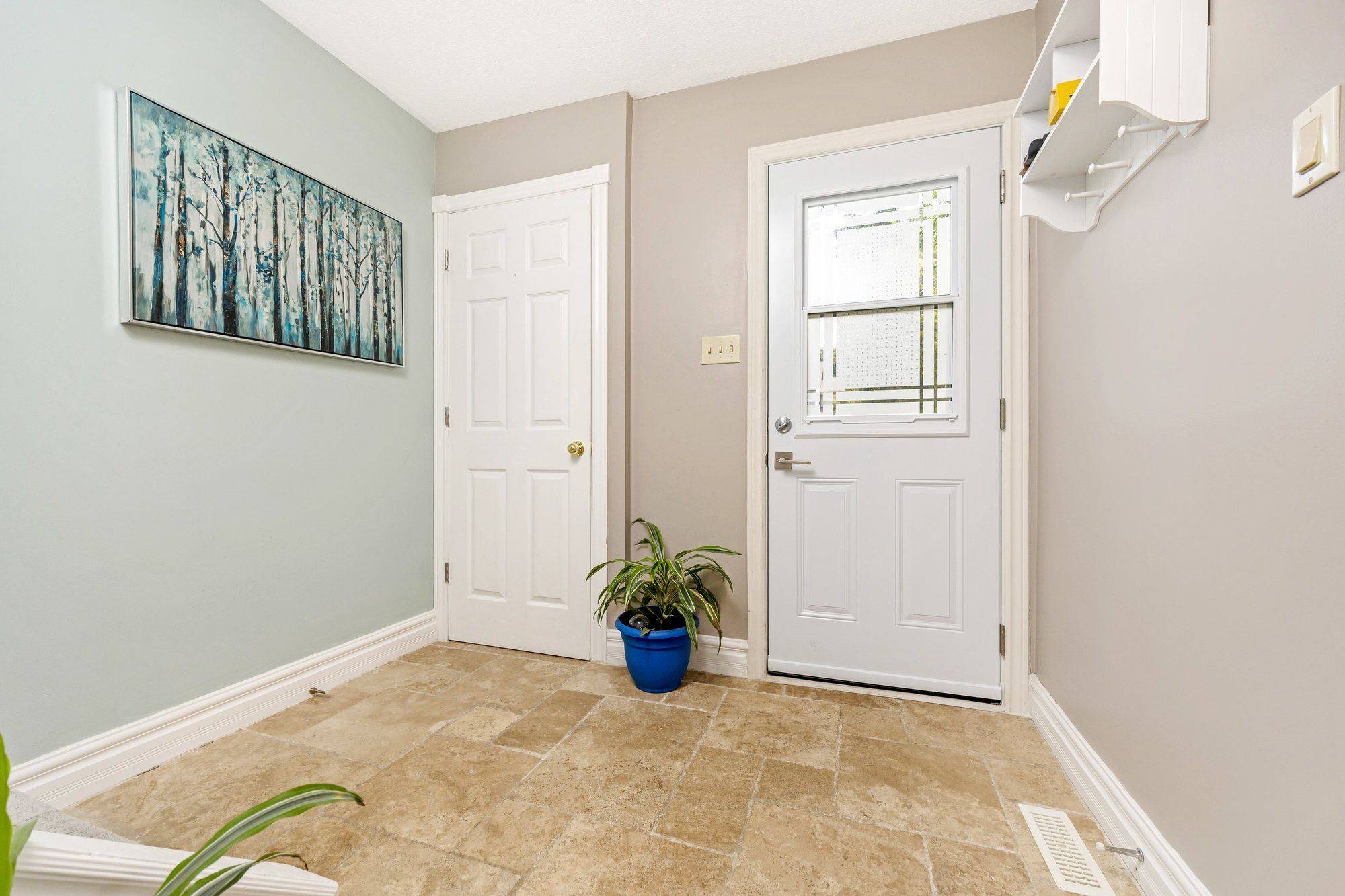 Milton, ON L9T 3K4,633 Woodward AVE