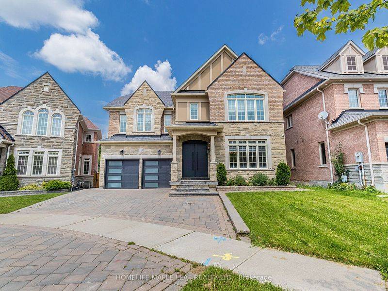 144 Bloomsbury AVE, Brampton, ON L6P 2X2