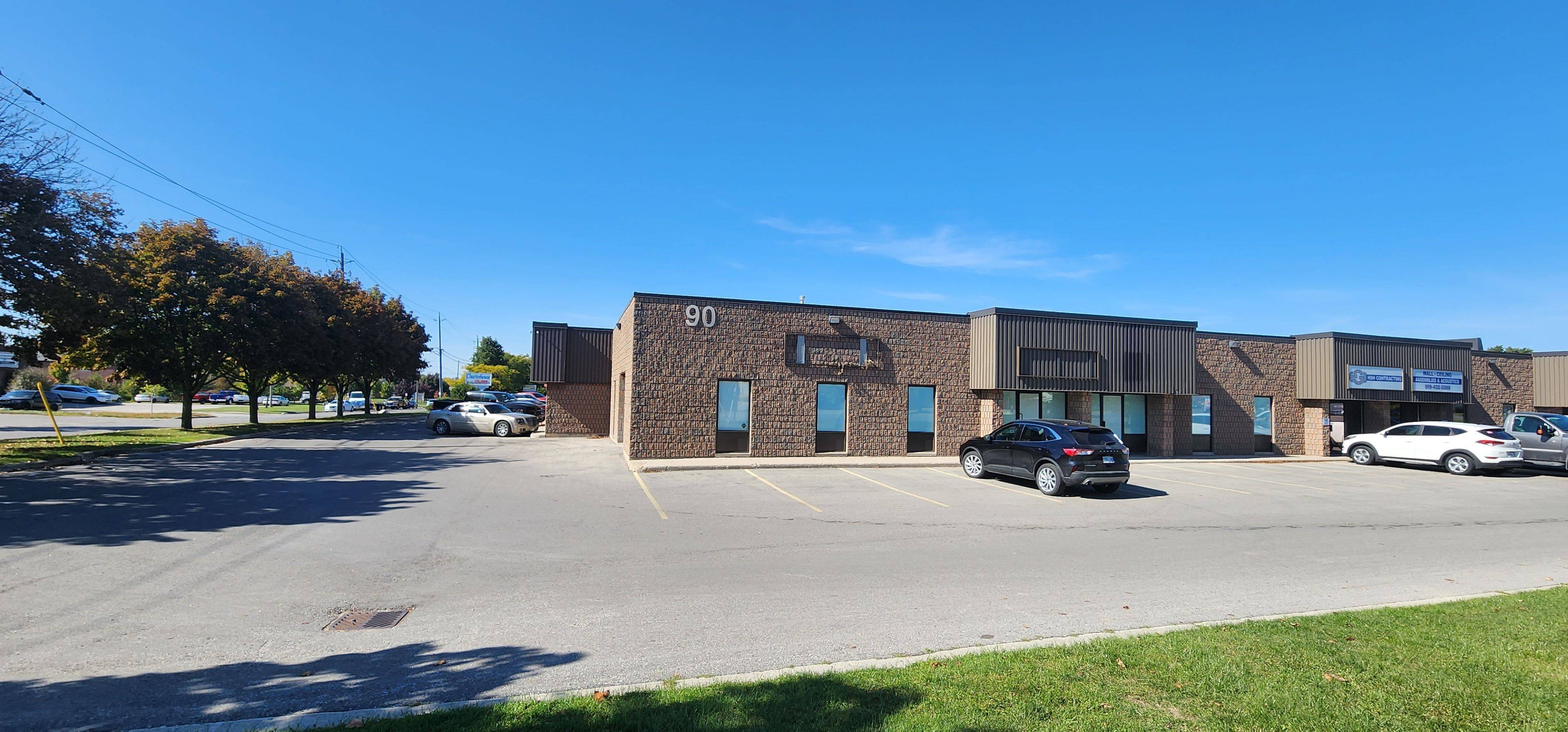 London East, ON N5W 5V5,90 CHARTERHOUSE CRES #5-7