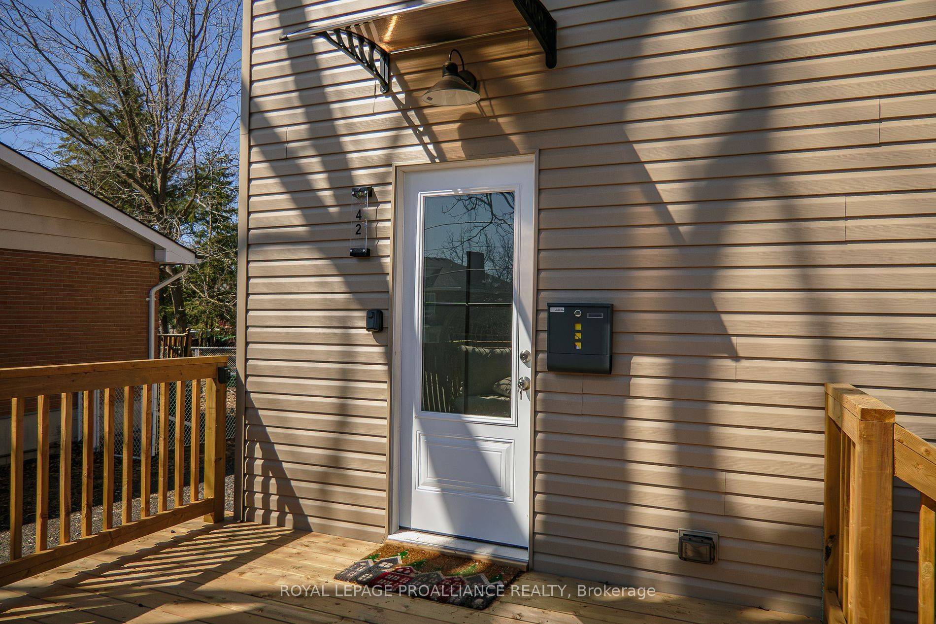 Belleville, ON K8P 3R1,42 Highland AVE