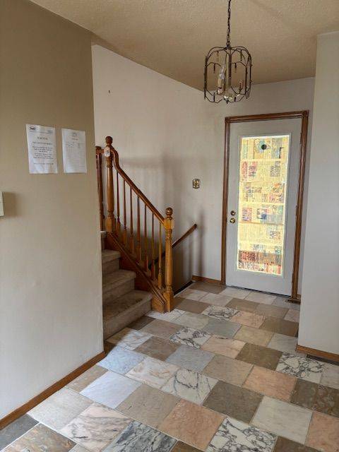 Hamilton, ON L9E 2E6,48 Seaton Place DR