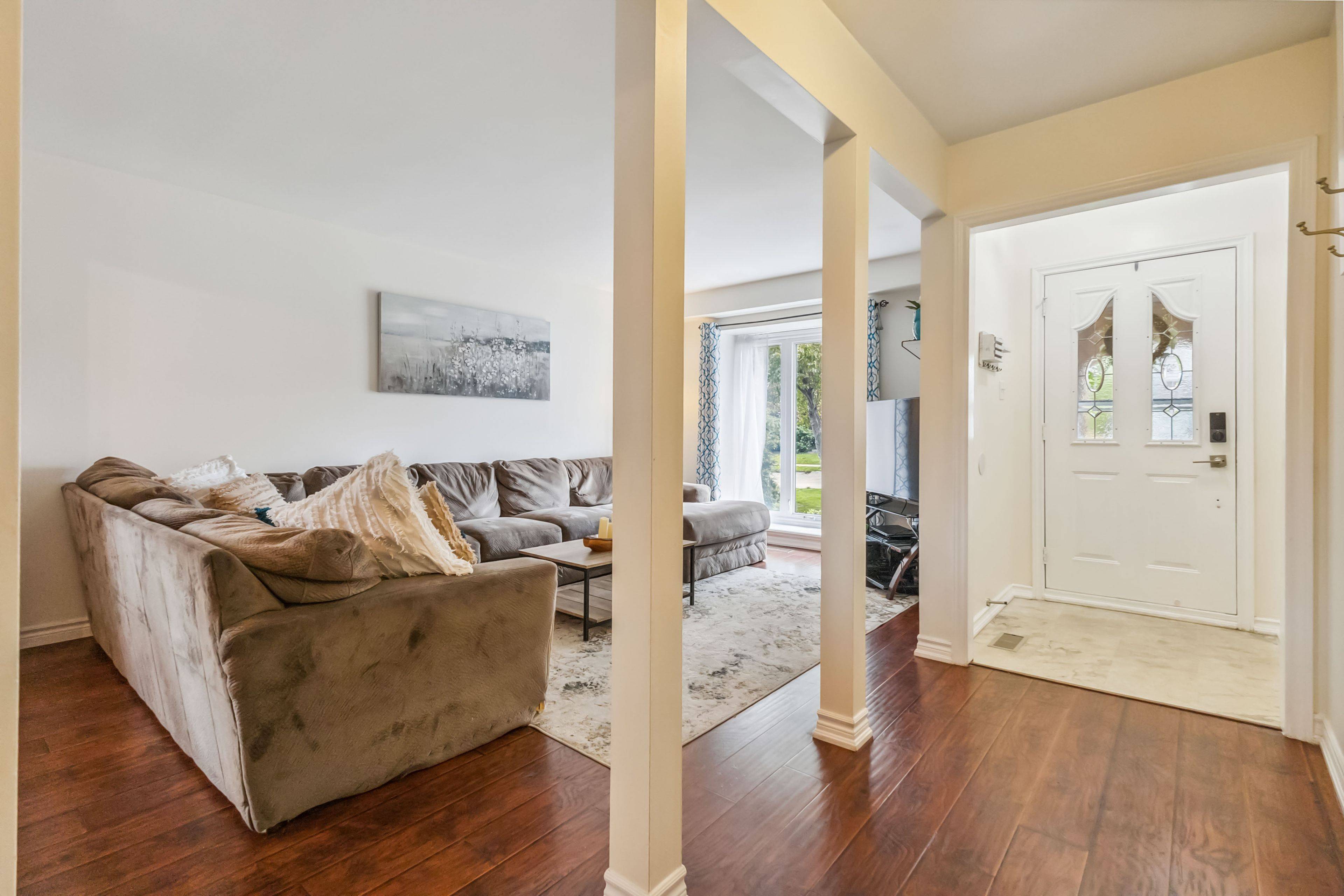 London South, ON N5Z 4L6,8 Lochern RD