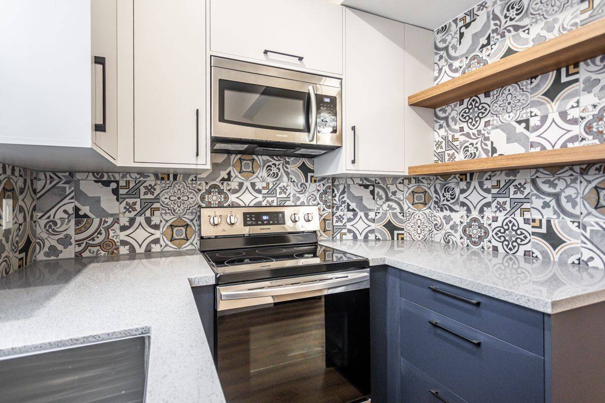 Hamilton, ON L5R 3E7,45 Garfield AVE #Unit #1