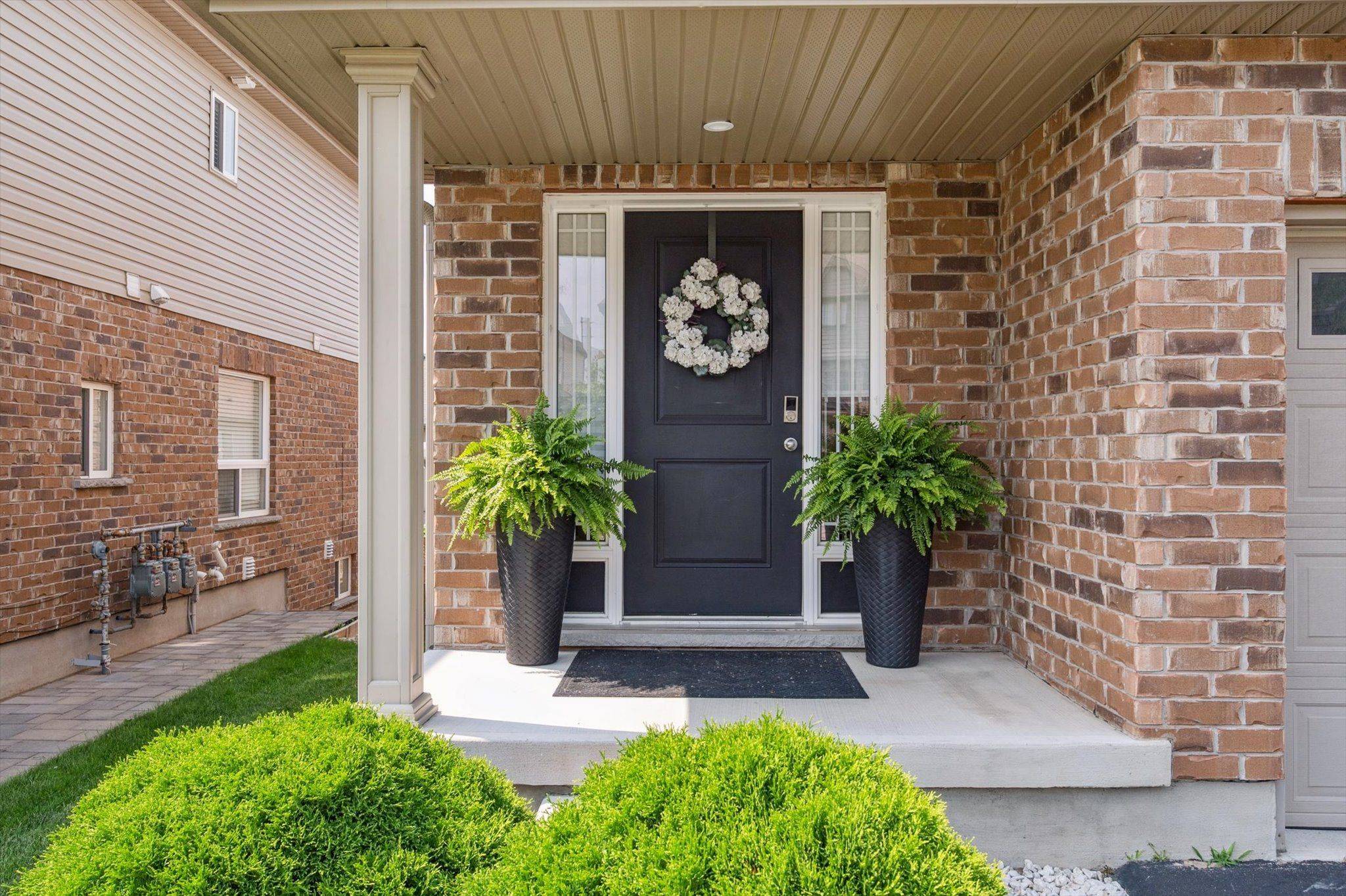 32 Jeffrey DR, Guelph, ON N1E 0M4
