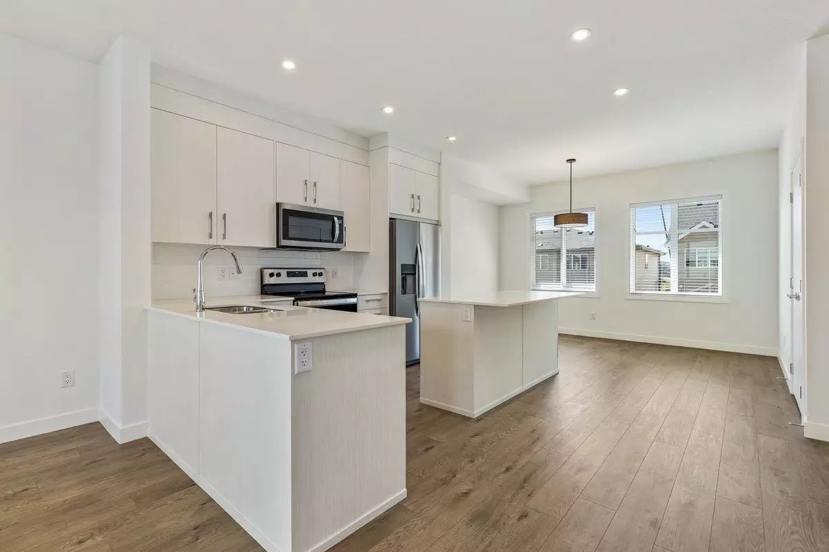 Calgary, AB T2X 4N4,135 Belmont Passage SW #307