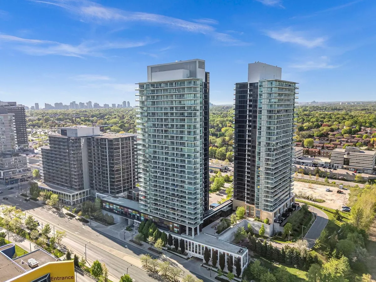 Toronto C15, ON M2K 0B3,29 Singer CT #812