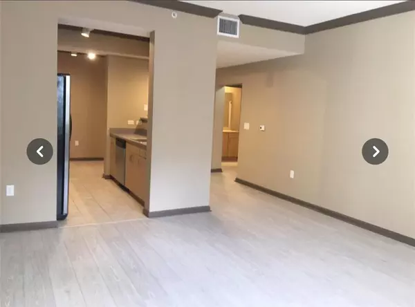 Fort Lauderdale, FL 33301,533 NE 3rd Ave #207