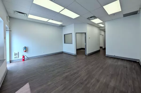 Toronto W05, ON M3J 2B9,4480 Chesswood DR #4