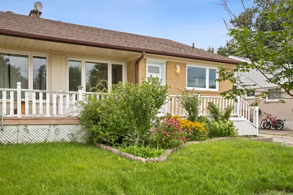 Halton Hills, ON L7G 4N2,19 Langstone CRES #Upper