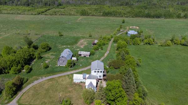 210 Actons Corners RD, North Grenville, ON K0G 1J0