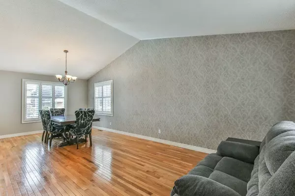 Woodstock, ON N4T 1T1,21 Heron AVE