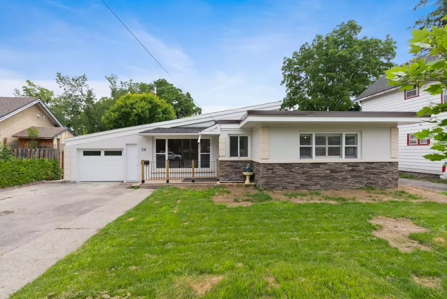 30 Albert ST S, Kawartha Lakes, ON K9V 3G7