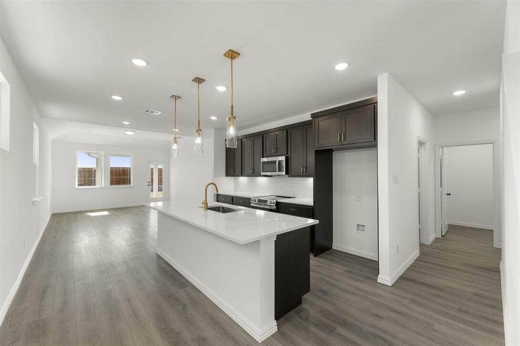 Anna, TX 75409,604 Waterhouse Lake Drive