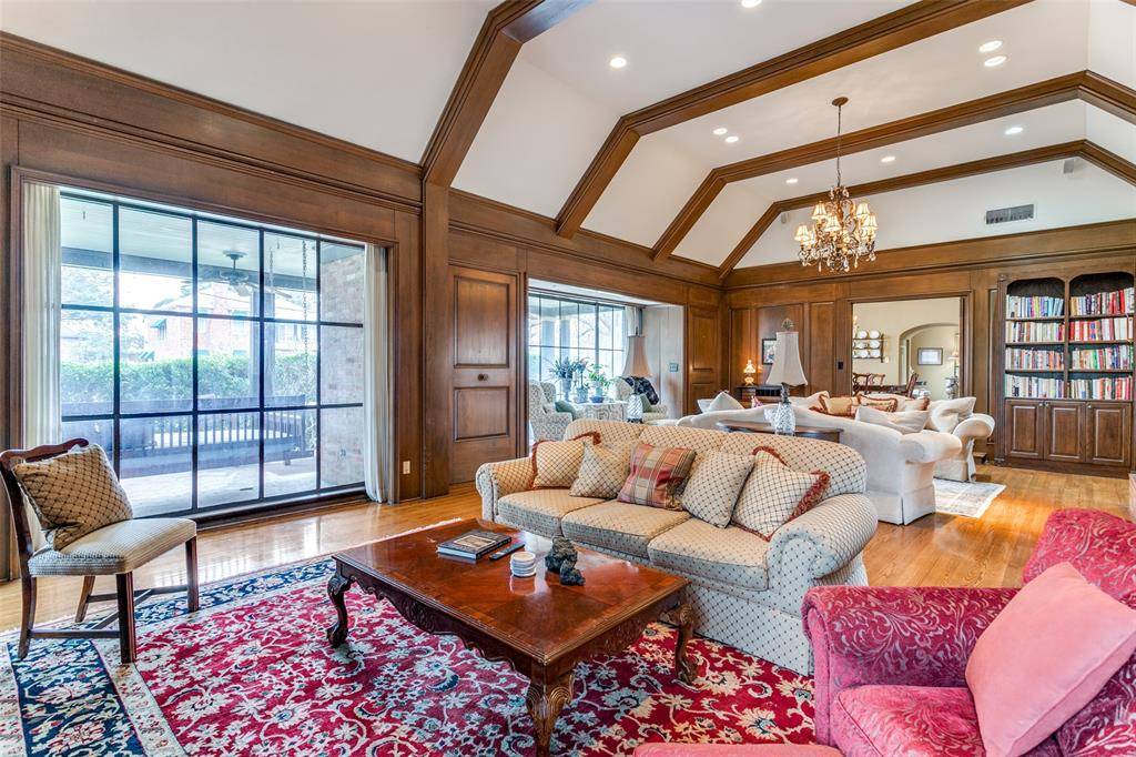 Dallas, TX 75230,6043 Walnut Hill Circle
