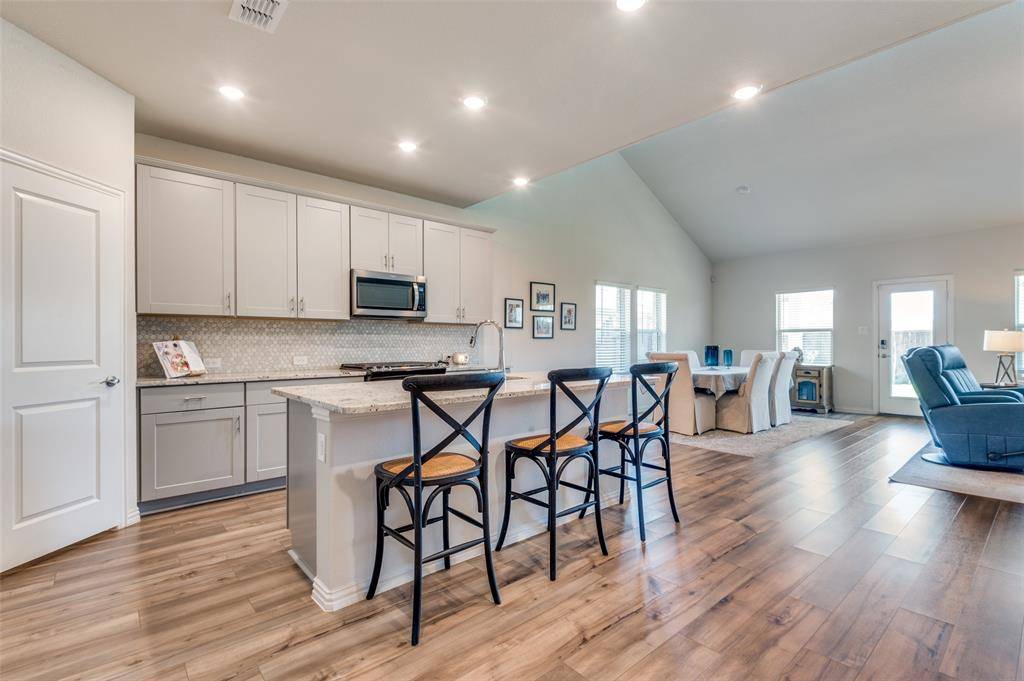 Denton, TX 76207,3409 Kingsgarden Road