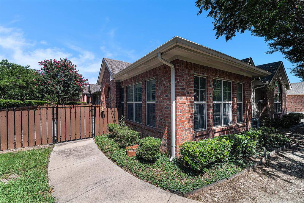 Fort Worth, TX 76116,3240 Rosemeade Drive #2113