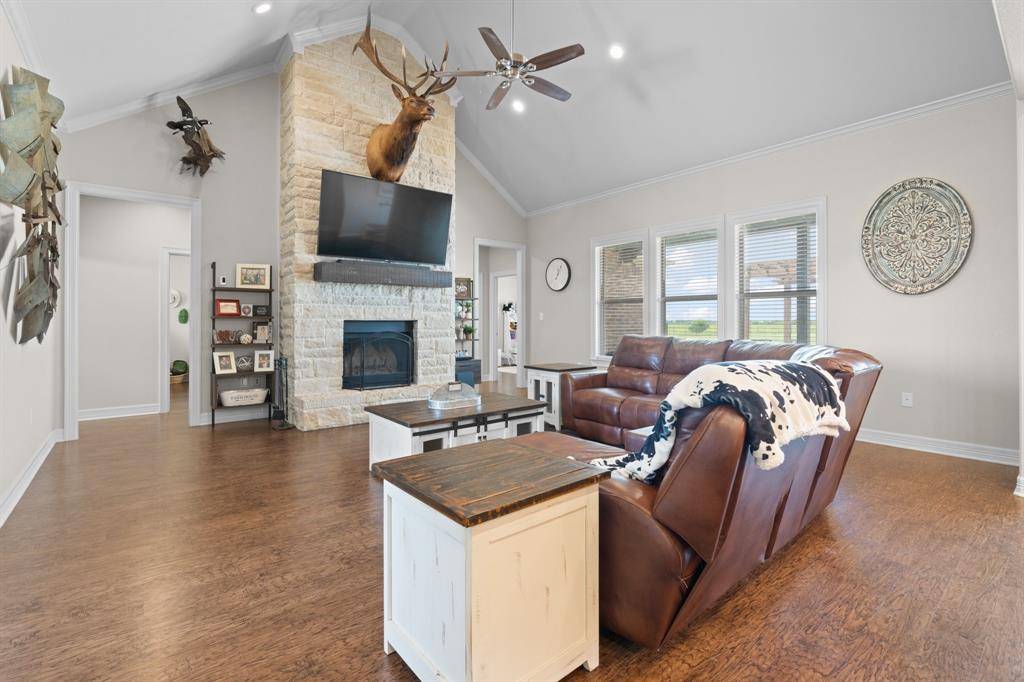 Rio Vista, TX 76093,7804 County Road 1205