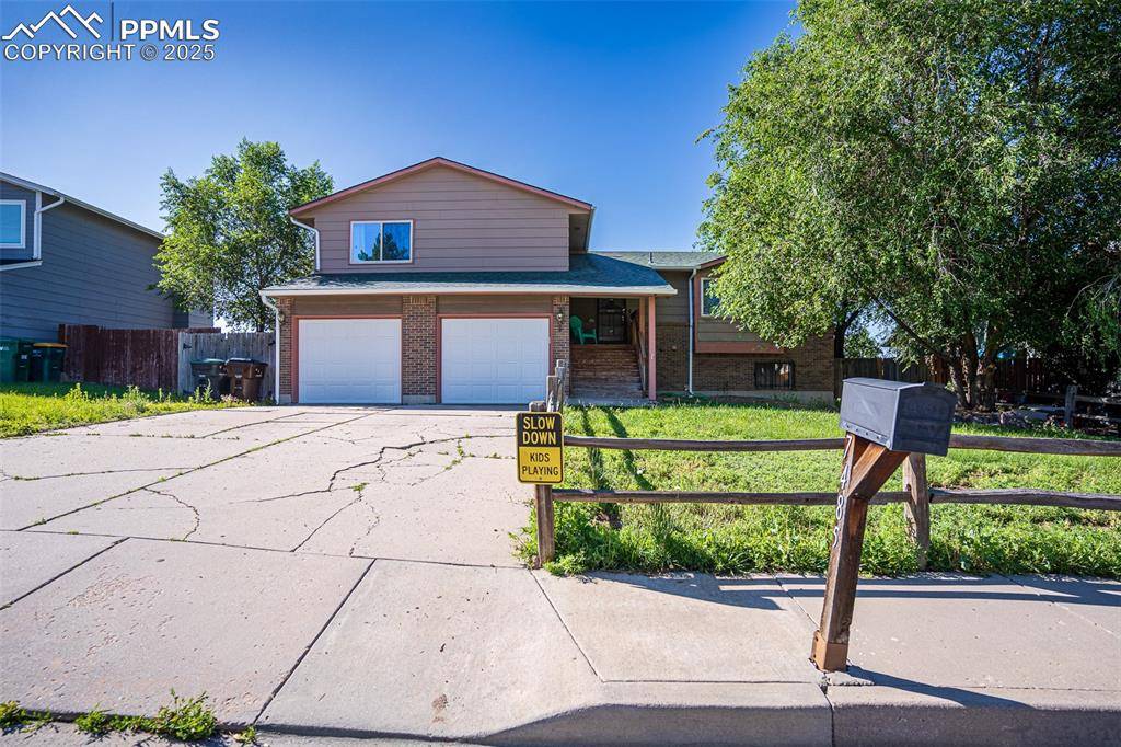 Colorado Springs, CO 80911,7485 Woody Creek DR