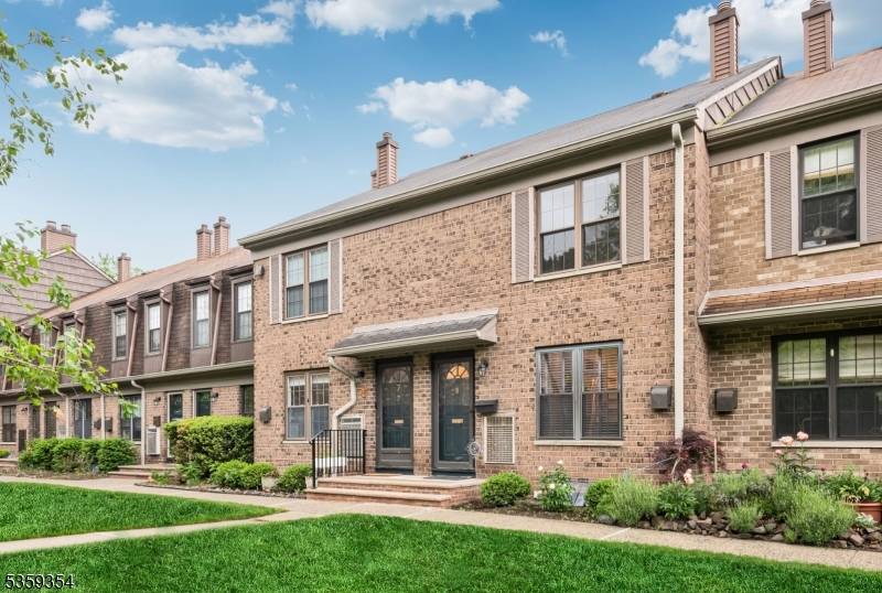 181 Long Hill Rd Unit I-8 #8, Little Falls Twp., NJ 07424