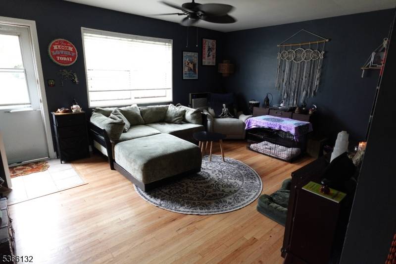 Roselle Park Boro, NJ 07204,4A W Roselle Ave