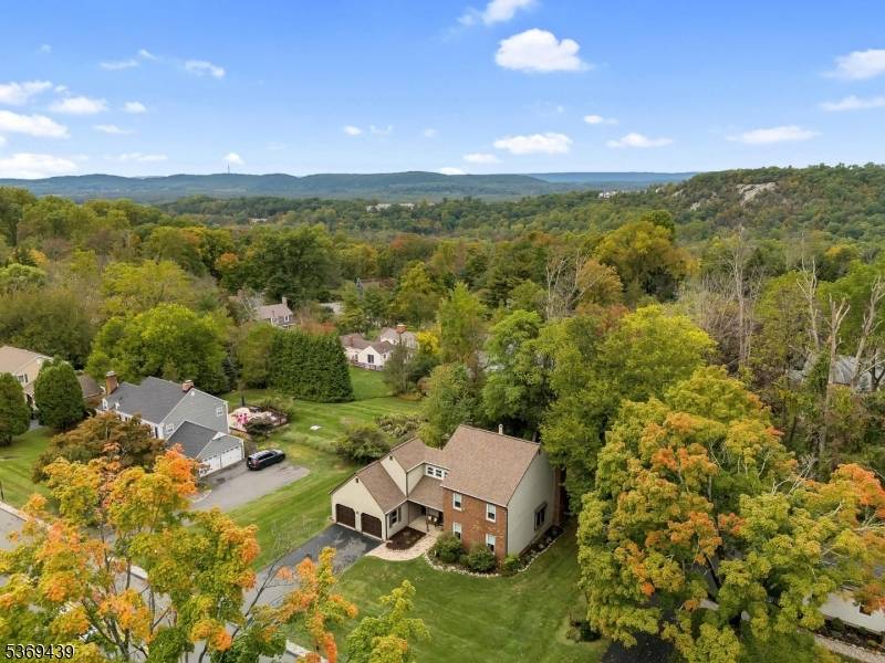 65 Bald Eagle Rd, Allamuchy Twp., NJ 07840