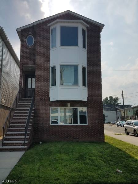 201 Manor Ave, Harrison Town, NJ 07029