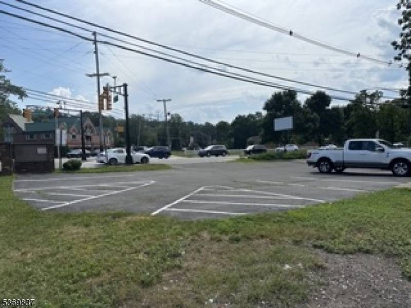 Lincoln Park Boro, NJ 07035,4 Beaverbrook Rd