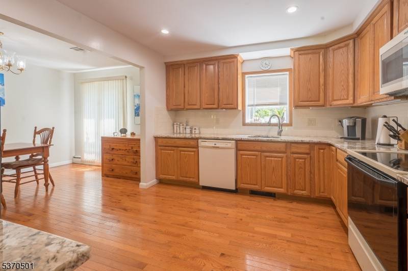 Montville Twp., NJ 07045,20 Glenwood Dr
