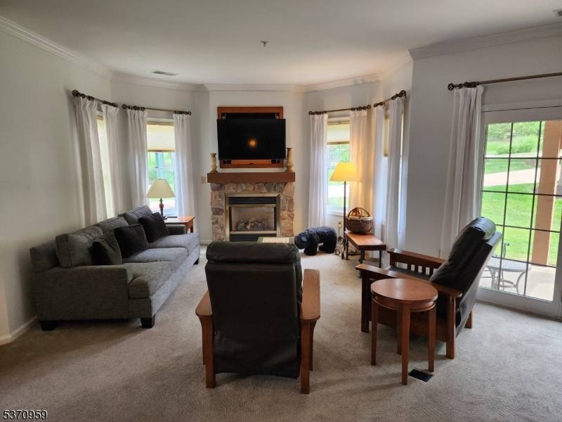 Vernon Twp., NJ 07462,4 Maple Cres #11