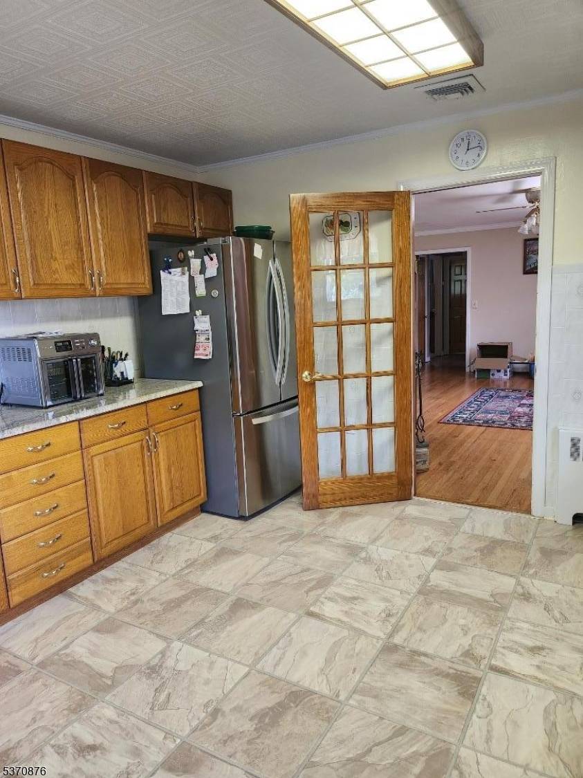 Little Falls Twp., NJ 07424,40 Crestmont Rd