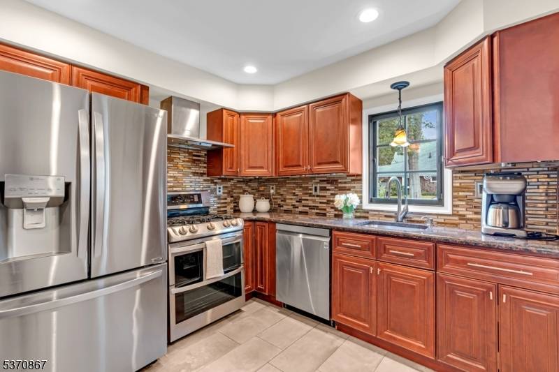 Woodbridge Twp., NJ 07067,90 Ridge Rd