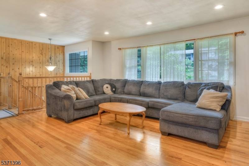 Washington Twp., NJ 07853,50 Fawnridge Dr