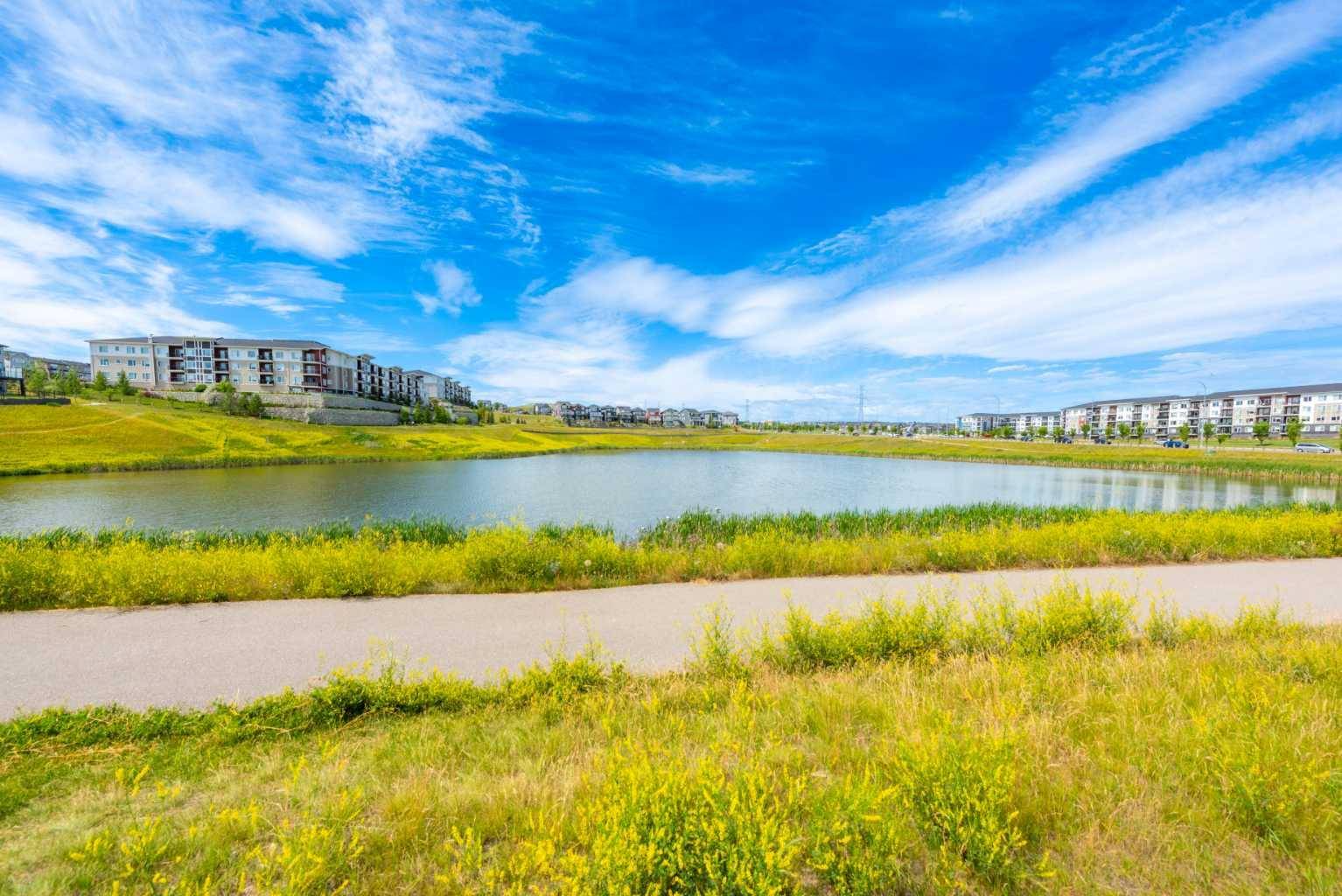 Calgary, AB T3R 1T6,214 Sherwood SQ Northwest #211