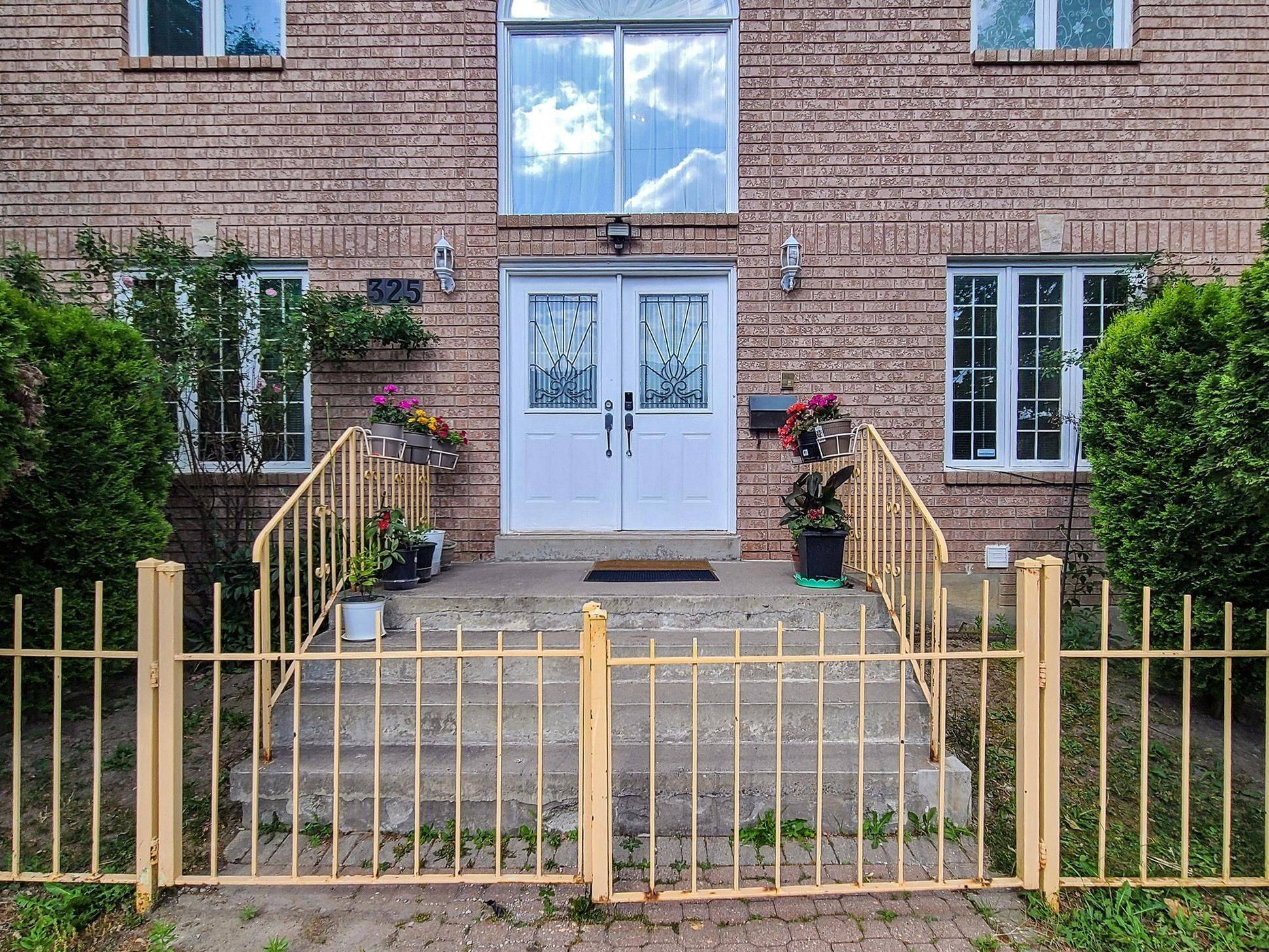 Toronto C14, ON M2N 6H4,325 Wilfred AVE