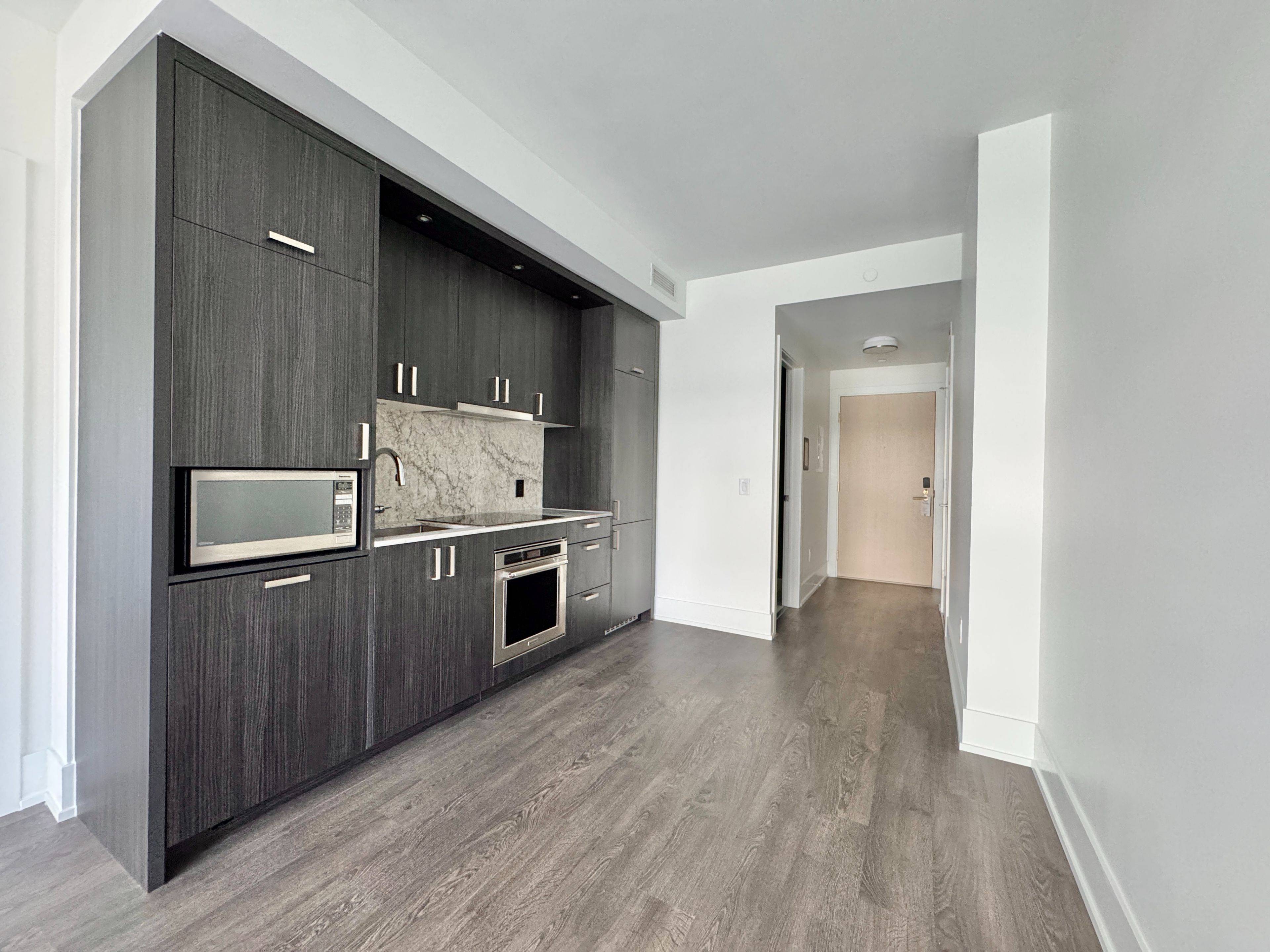480 Front ST W #1407, Toronto C01, ON M5V 0V5