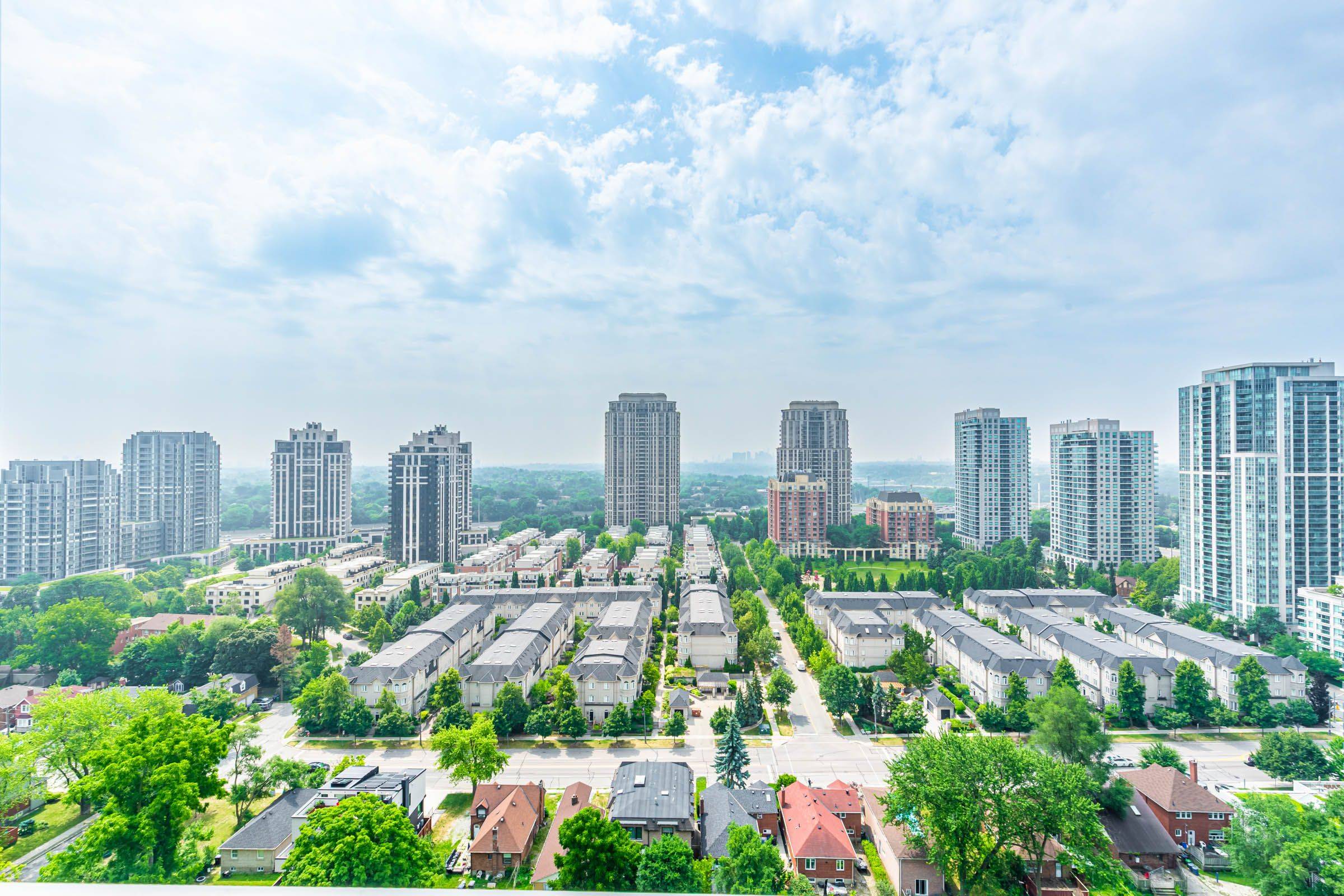 Toronto C14, ON M2N 2W7,17 Anndale DR #2315
