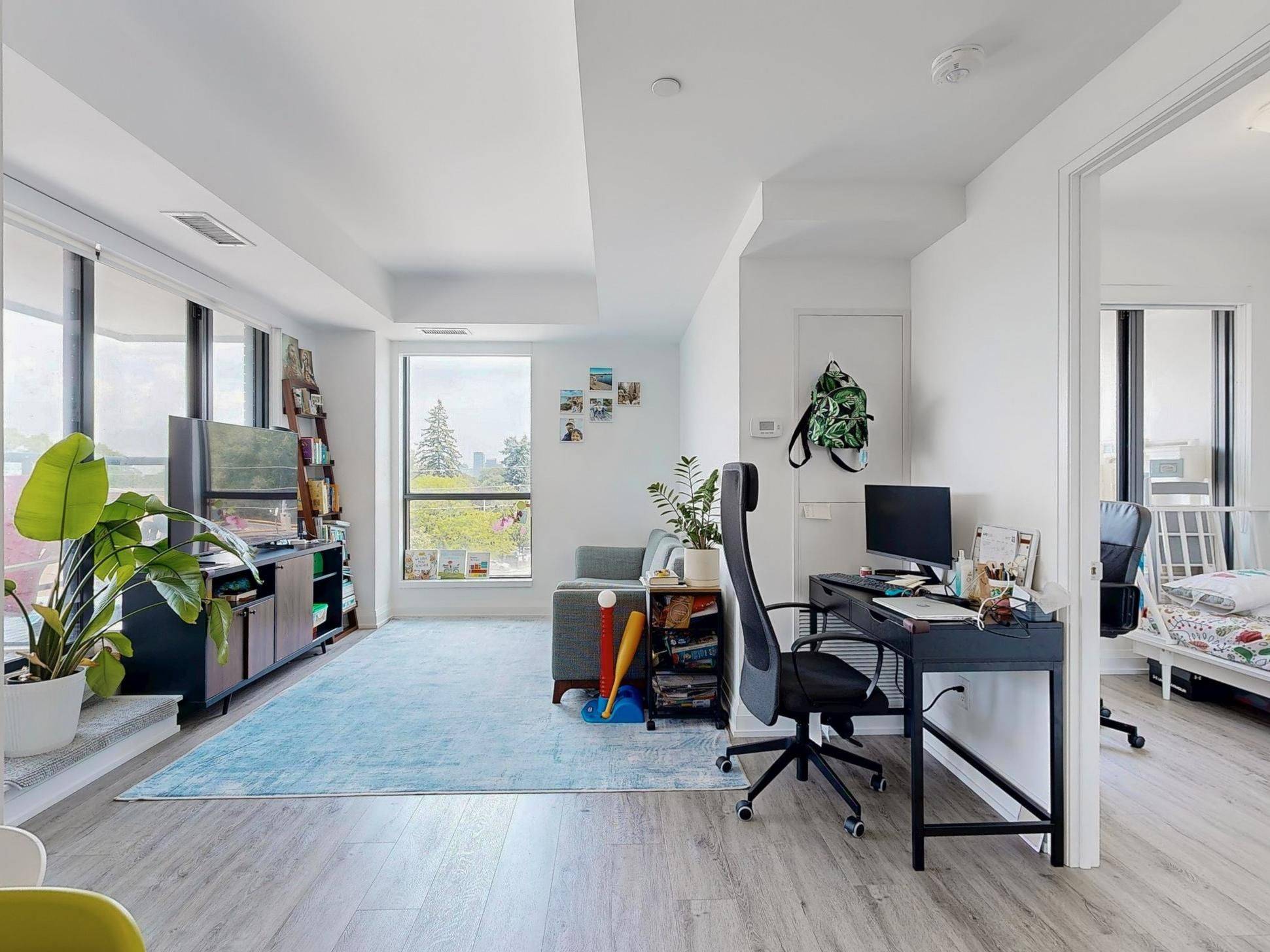 730 Hillsdale AVE E #315, Toronto C10, ON M4S 0C9