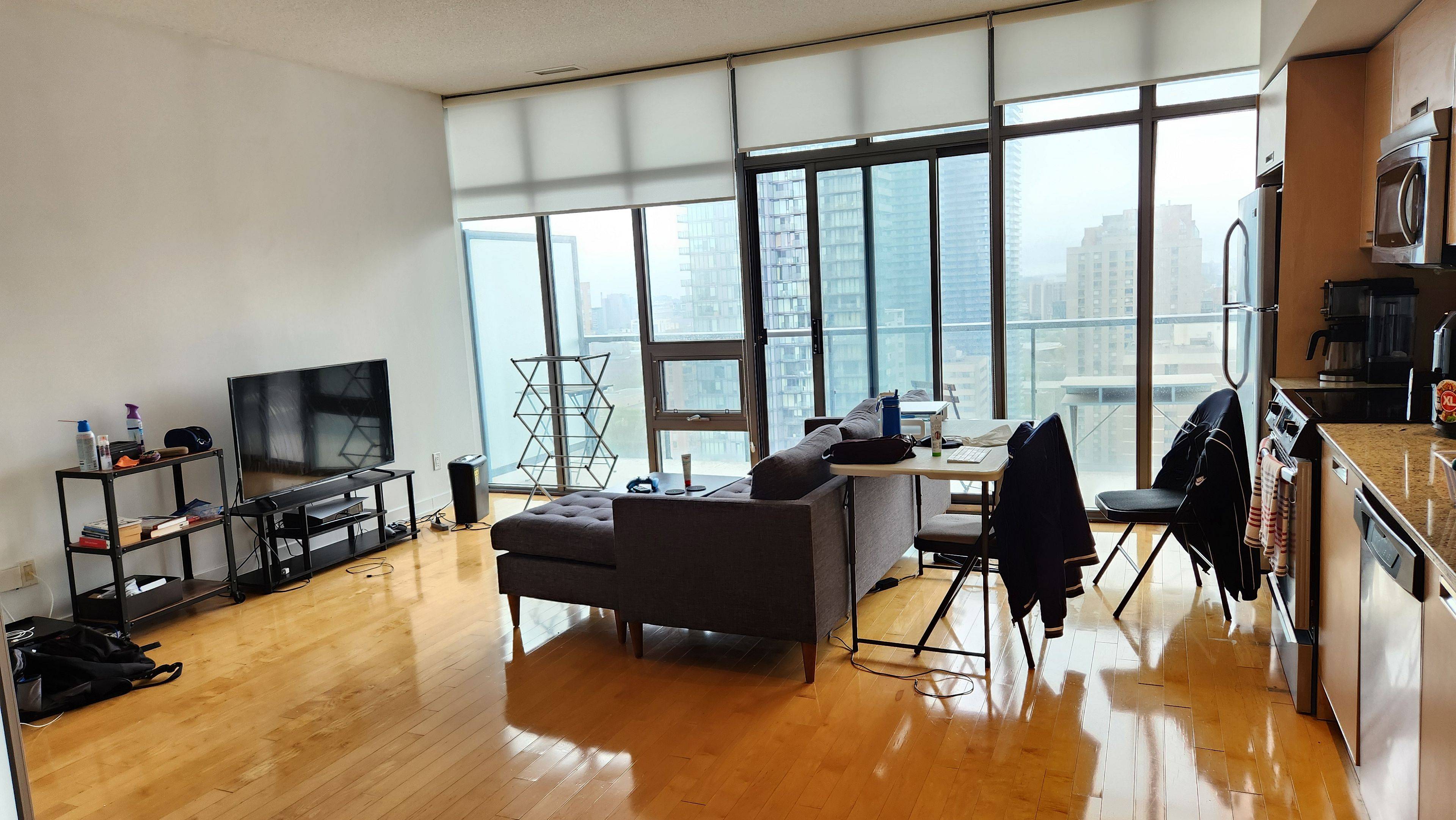 Toronto C08, ON M4Y 0A2,33 Charles ST E #2507