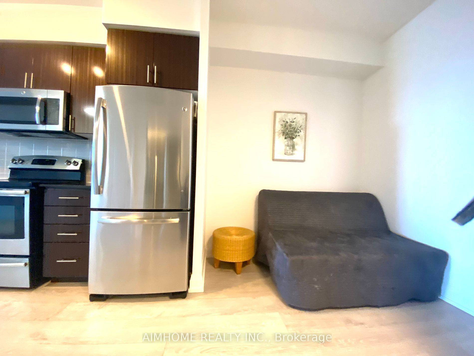Markham, ON L3T 0C5,7171 Yonge ST W #1712