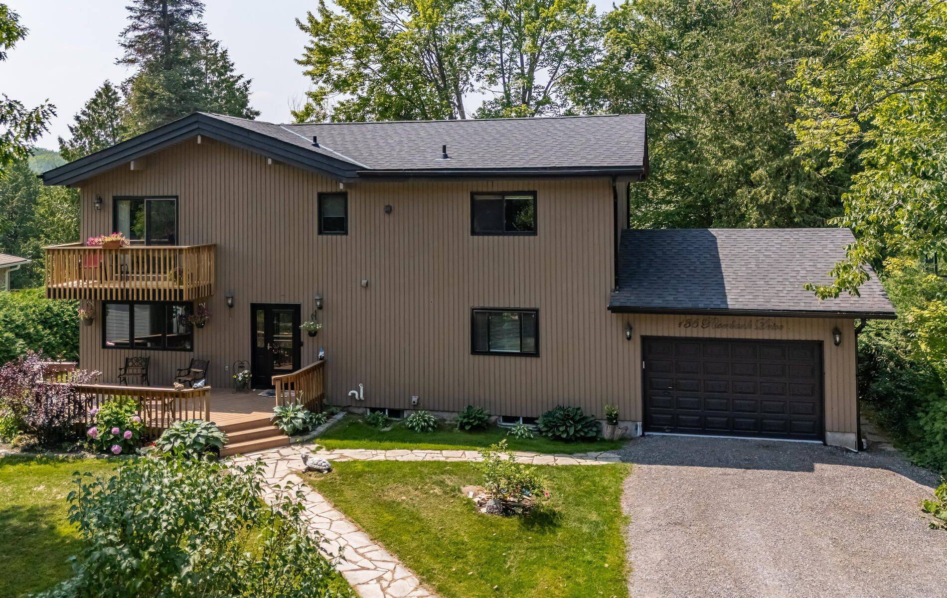 Georgina, ON L0E 1N0,136 Riverbank DR