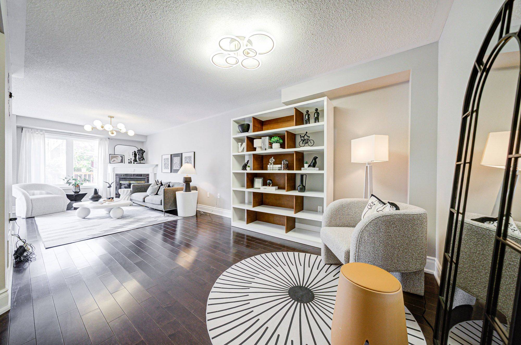 Markham, ON L6C 2P5,74 Weatherill RD