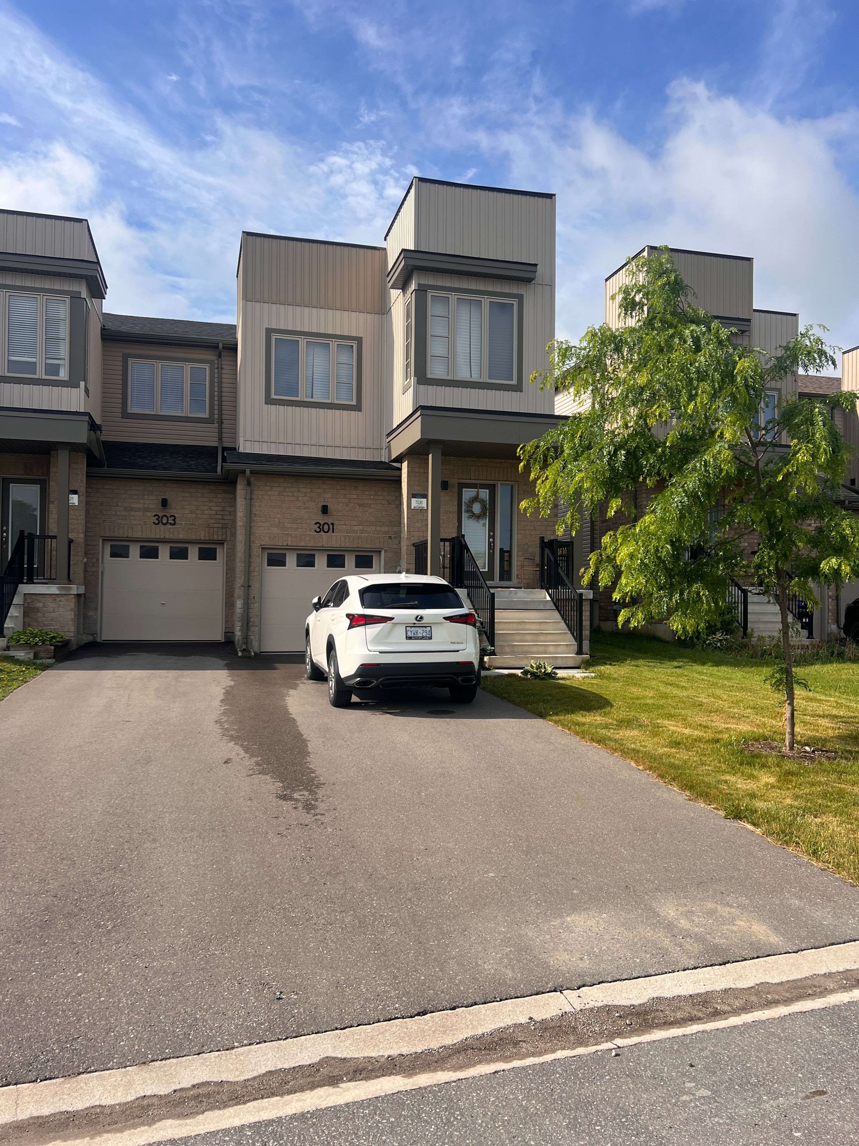 301 Atkinson ST, Clearview, ON L0M 1S0