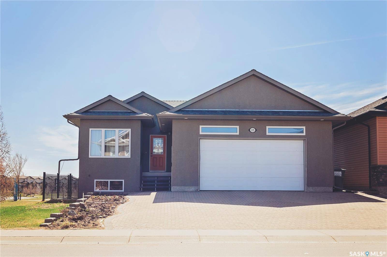 115 West Hampton BOULEVARD, Saskatoon, SK S7R 0B7