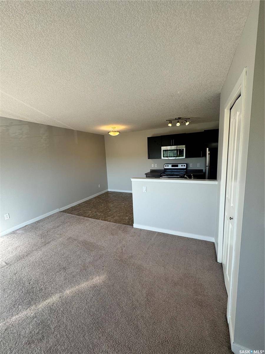 Regina, SK S4W 0B9,5019 James Hill ROAD #28