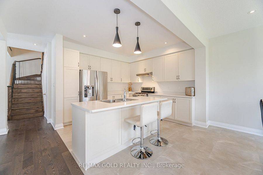 209 Castle Oaks Crossing N/A, Brampton, ON L6P 3X3