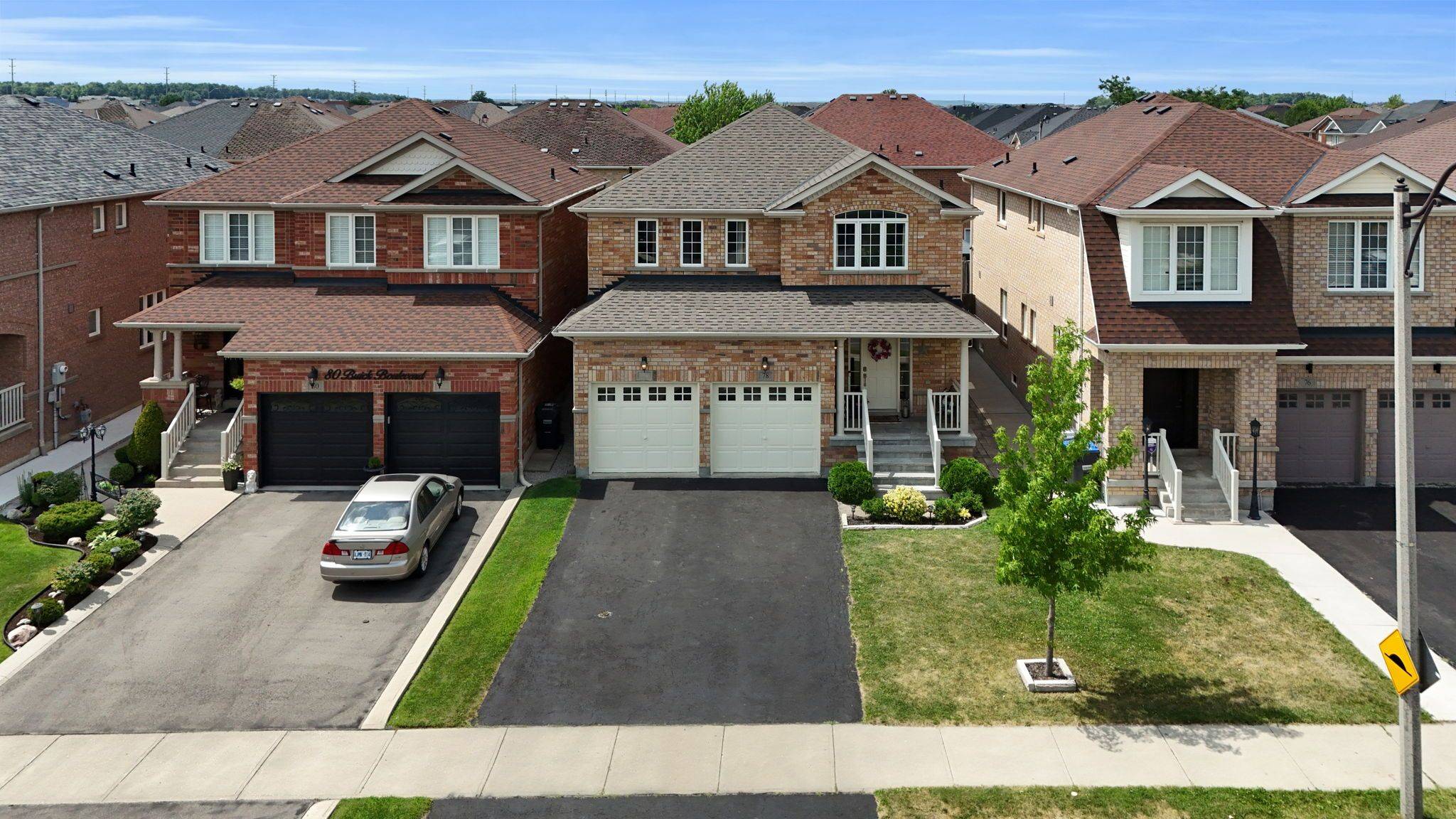 Brampton, ON L7A 3X7,78 Buick BLVD