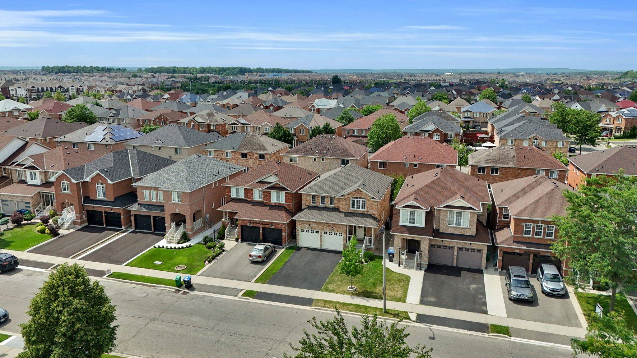 Brampton, ON L7A 3X7,78 Buick BLVD
