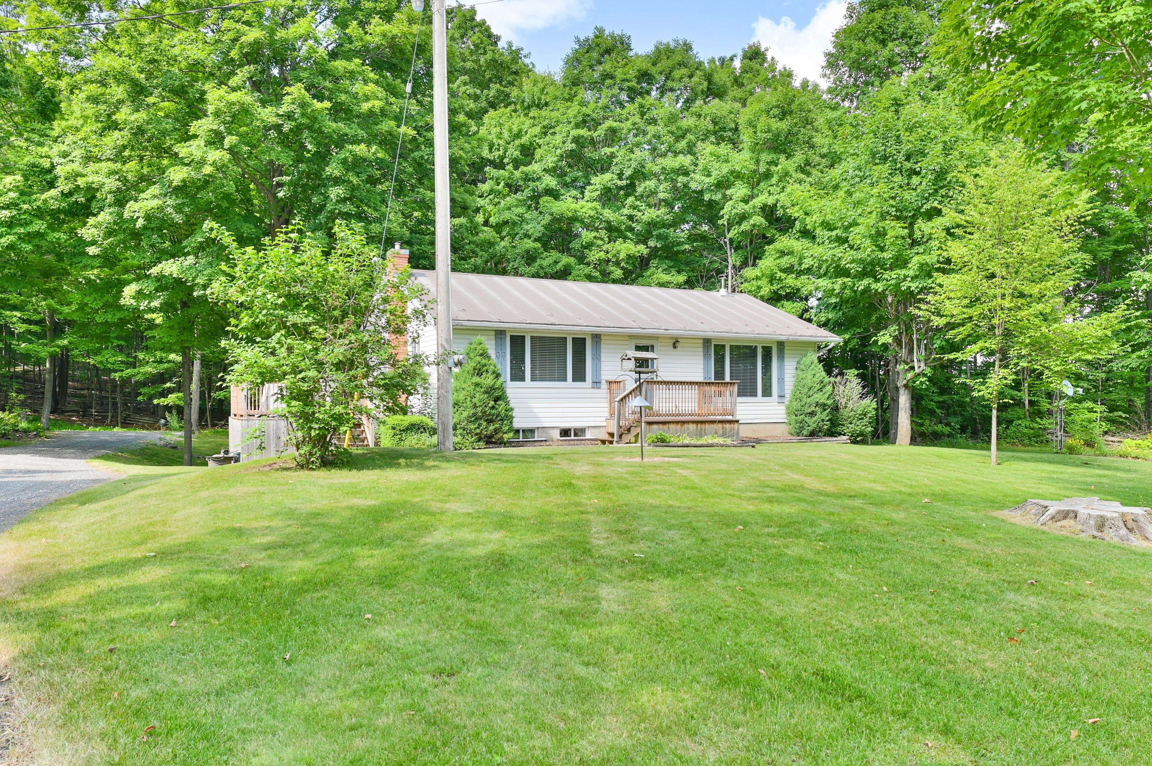 Madoc, ON K0K 2K0,63 Lingham Lake RD